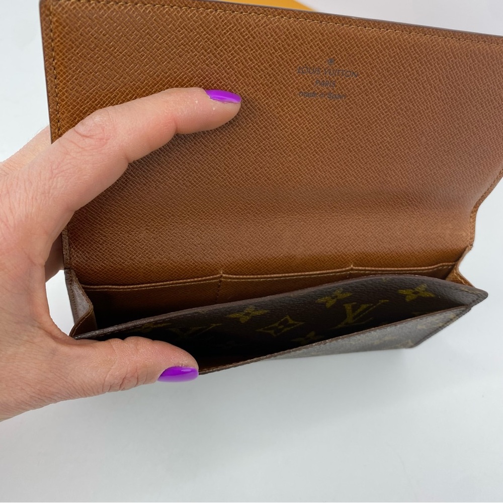 Louis Vuitton Porte Carte Credit Wallet - Picture 10 of 15